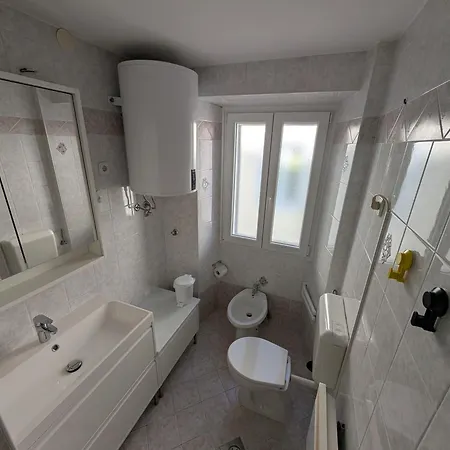 Apartma Silvo *